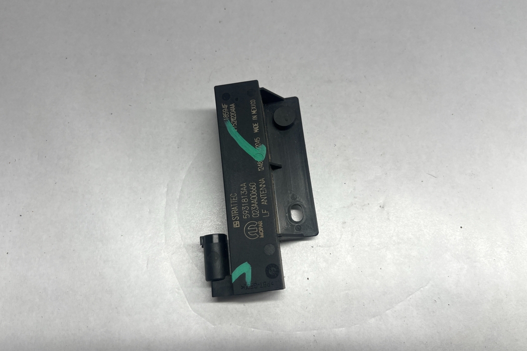 RAM Ram 4 generation (2008-2023) Антенна бесключевого доступа 5931813AA 32082975