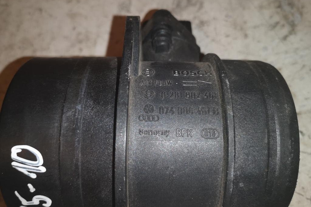 AUDI A8 D2/4D (1994-2002) Air quality sensor 0281002461 23191532