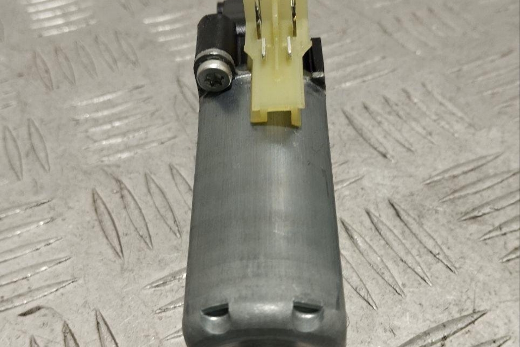 PORSCHE Cayenne 958 (2010-2018) Front Left Seat Control Motor 0390203389 23490305
