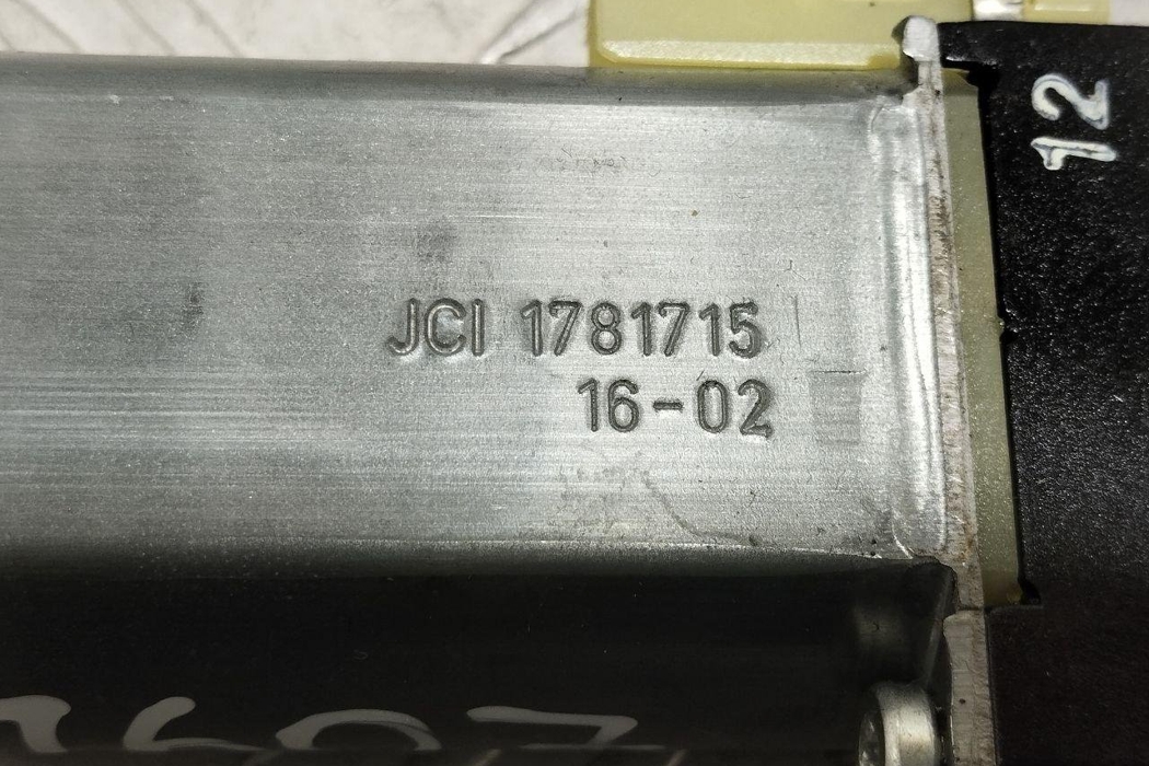 PORSCHE Cayenne 958 (2010-2018) Front Left Seat Control Motor 0390203389 23490305