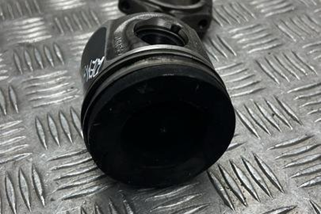 RENAULT Trafic 3 generation (2014-2023) Virzuļu komplekts 080340 30309381