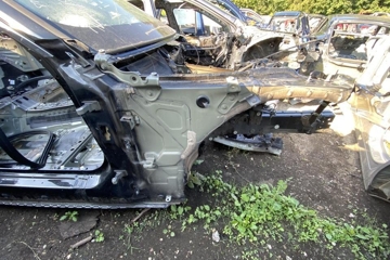 BMW 4 Series G22, G23, G26 (2020-2023) Передняя правая четверть 32067708