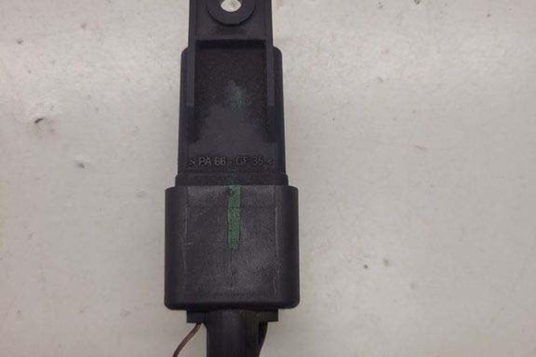 AUDI A3 (8P1) Spark Glow Plugs 038907281D, 0281003038 14785151 Used