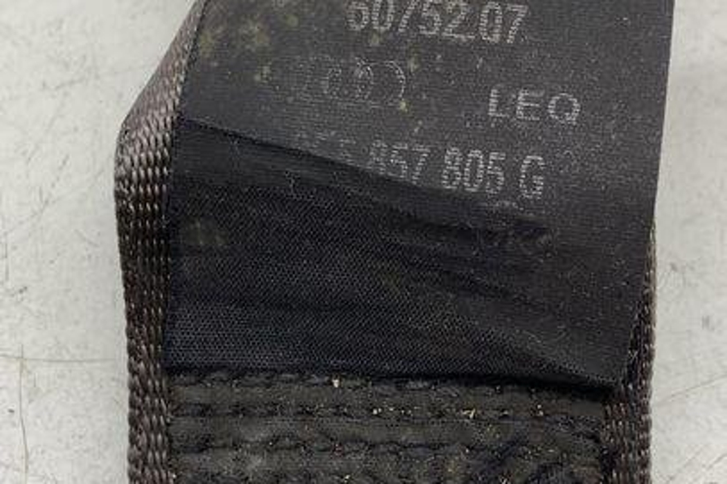 AUDI A4 B6/8E (2000-2005) Rear Middle Seatbelt 8E5857805G 23947699