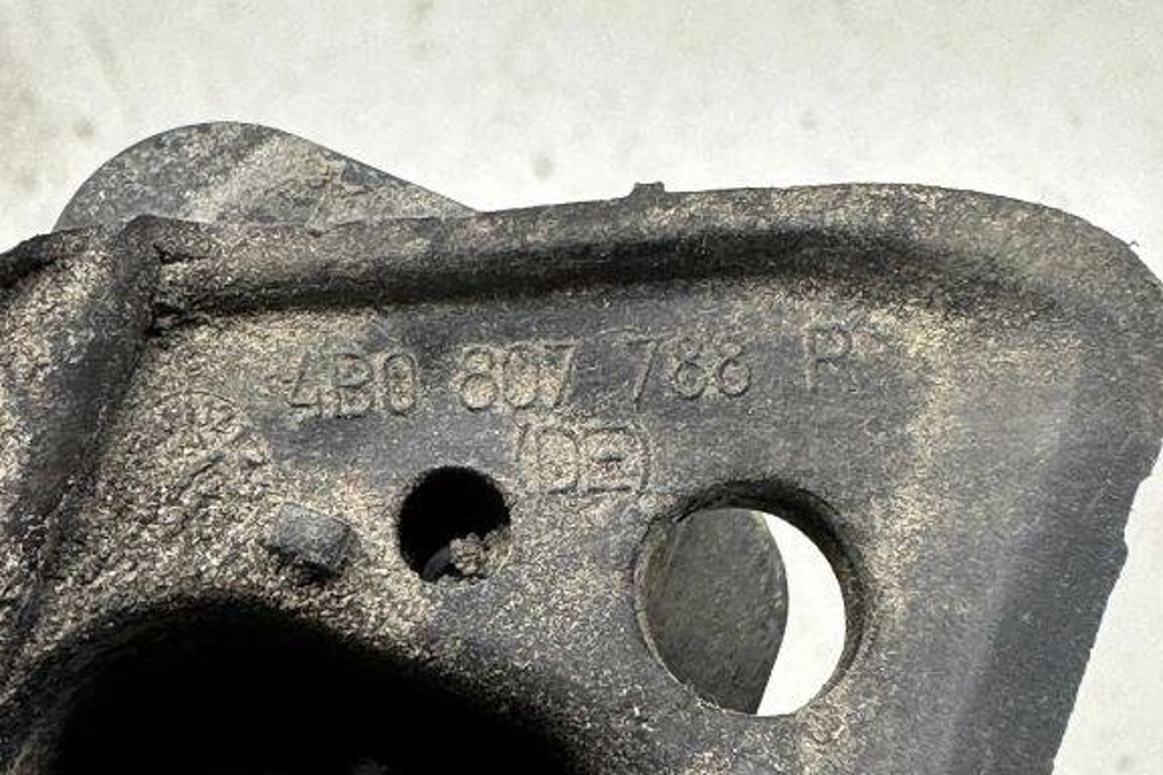 AUDI A6 C6/4F (2004-2011) Омыватель фар правой стороны 4Z7955979 30584338