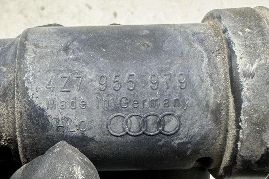 AUDI A6 C6/4F (2004-2011) Омыватель фар правой стороны 4Z7955979 30584338