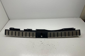 LEXUS RX 4 generation (2015-2024) Bagāžas nodalījuma slēdzenes apdare 5838748090 30583437