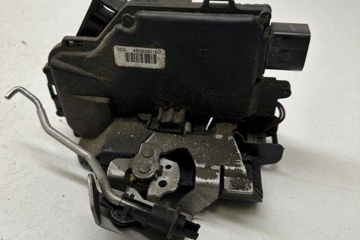 AUDI A6 C6/4F (2004-2011) Aizmugurējā labā durvju slēdzene 4B0839016G 30587843