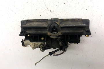 AUDI A6 C6/4F (2004-2011) Bagāžas nodalījuma rokturis 8D9827565C 30592226