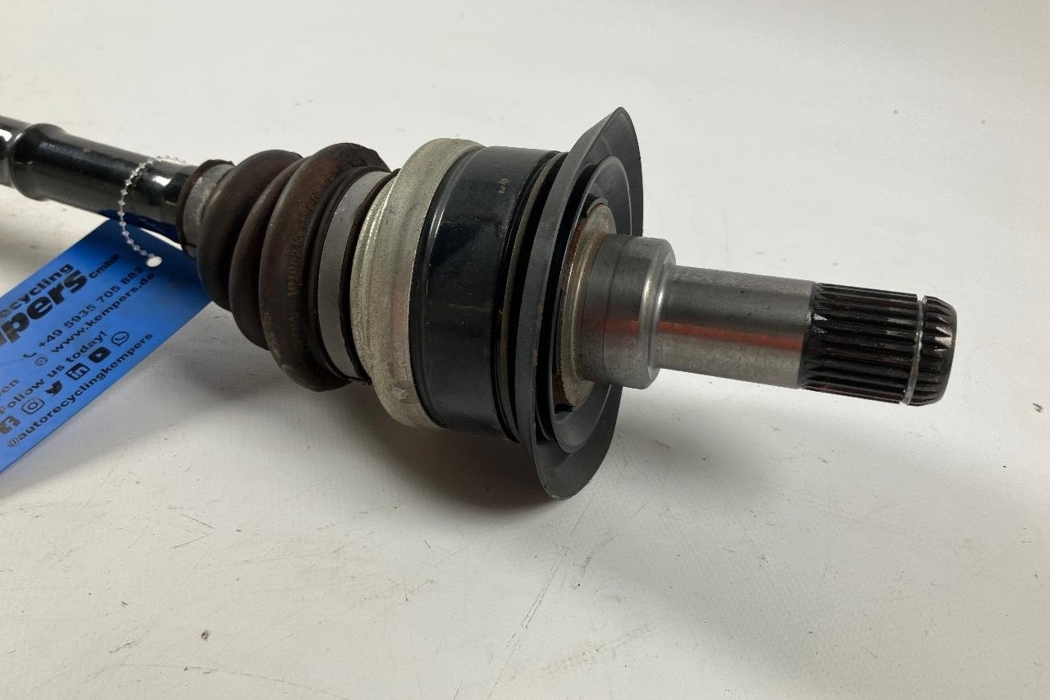 BMW 1 Series F20/F21 (2011-2020) Rear Right Driveshaft 8680348 31641392