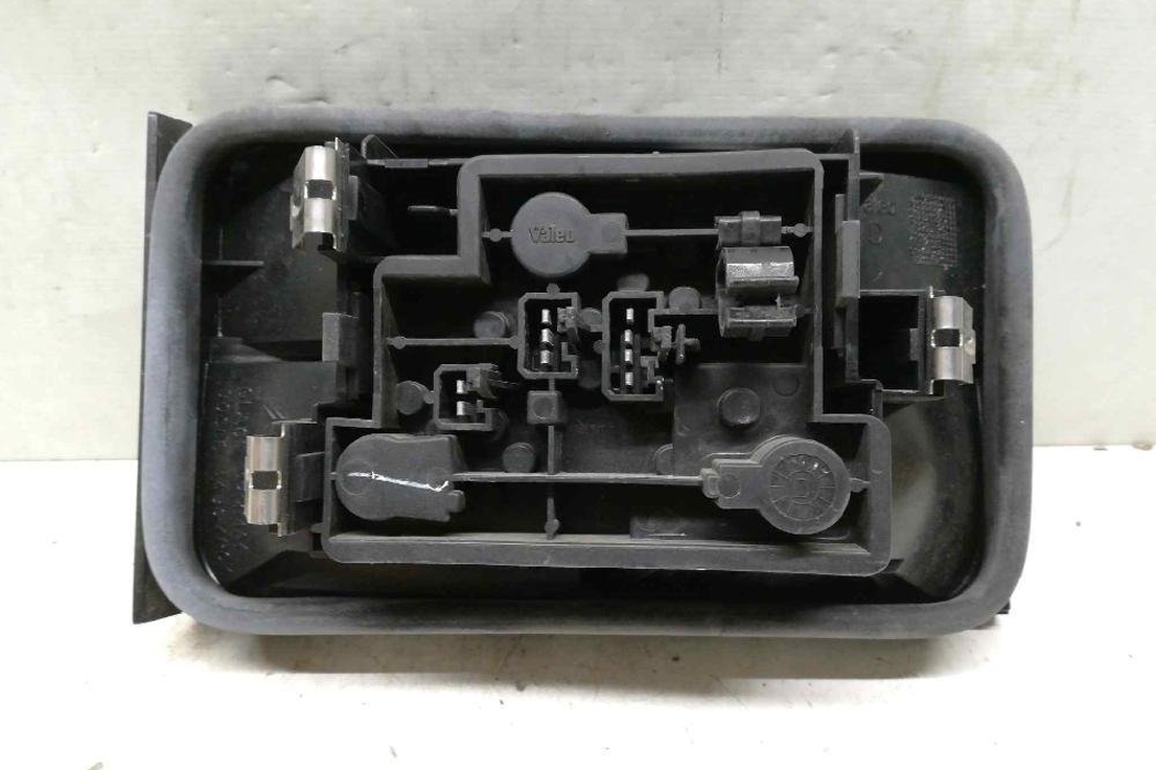 CITROËN Xantia X1 (1993-1998) Rear Right Taillight Lamp INTERIOR 18344765