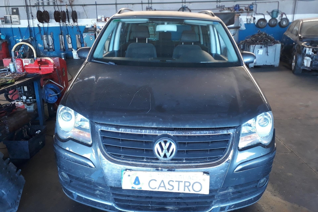 VOLKSWAGEN Touran 1 generation (2003-2015) Мотор регулятора вікна лівої передньої двері 1T0959701D 27320779