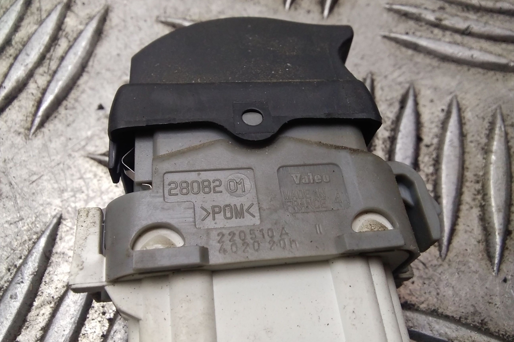 RENAULT Espace 4 generation (2002-2014) Priekšējo labo durvju logu pacelšanas slēdži 220510a,2808201 13794721