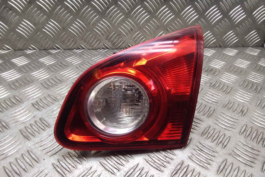 NISSAN Qashqai 1 generation (2007-2014) Фонарь крышки багажника правый 89071064,26550jd800 14211618