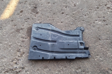 TOYOTA Prius 3 generation (XW30) (2009-2015) Другие тайные панели 5816547020 20804150