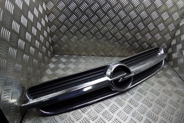 OPEL Vectra C (2002-2005) Priekšējā bampera augšējā reste 13139871,464192822 23100361
