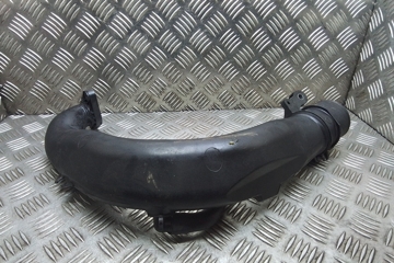 NISSAN Qashqai 1 generation (2007-2014) шланг радиатора интеркулера 8200645723 30779829