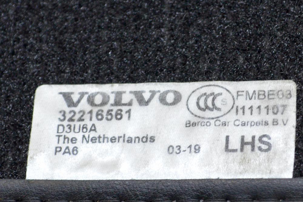 VOLVO XC60 2 generation (2017-2024) Grīdas paklāju komplekts 32216561 14893038