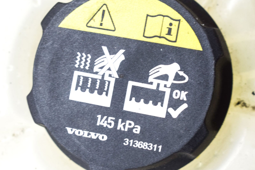 VOLVO XC90 2 generation (2014-2024) Expansion Tank 31368311,31338291 17945653