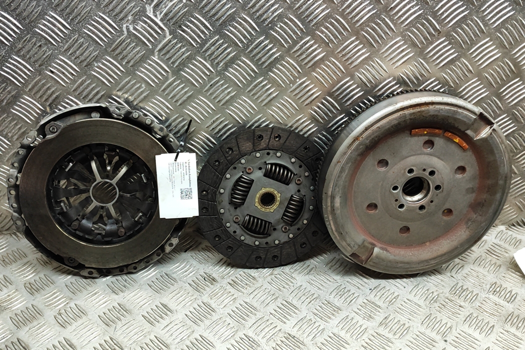 VOLKSWAGEN T-Roc 1 generation (2017-2024) Clutch Kit 05E141025A,05E105266R,05E141031F 23534456