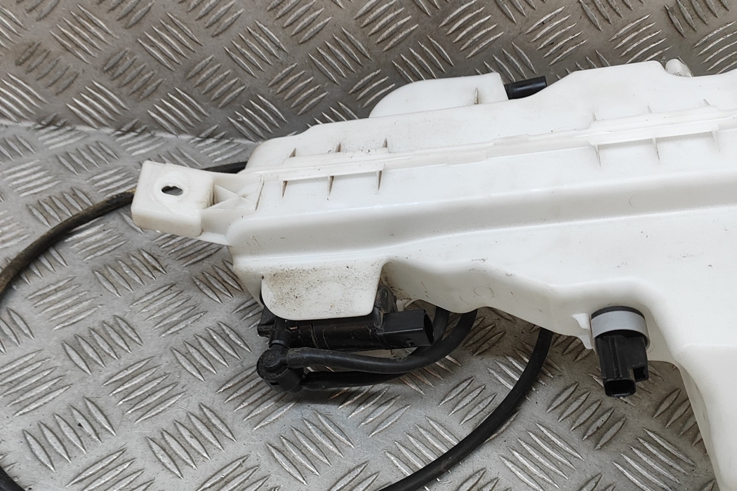 VOLVO XC60 2 generation (2017-2024) Window Washer Tank 31699968,31699969,31416815 27840389