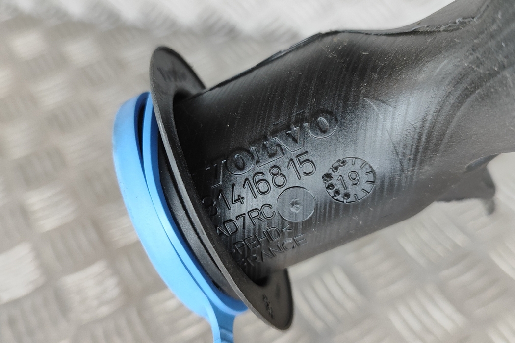 VOLVO XC60 2 generation (2017-2024) Window Washer Tank 31699968,31699969,31416815 27840389
