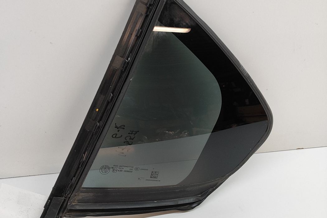 ALFA ROMEO Giulia 2 generation (2015-2024) Rear door left-hand window 50545332 28337992
