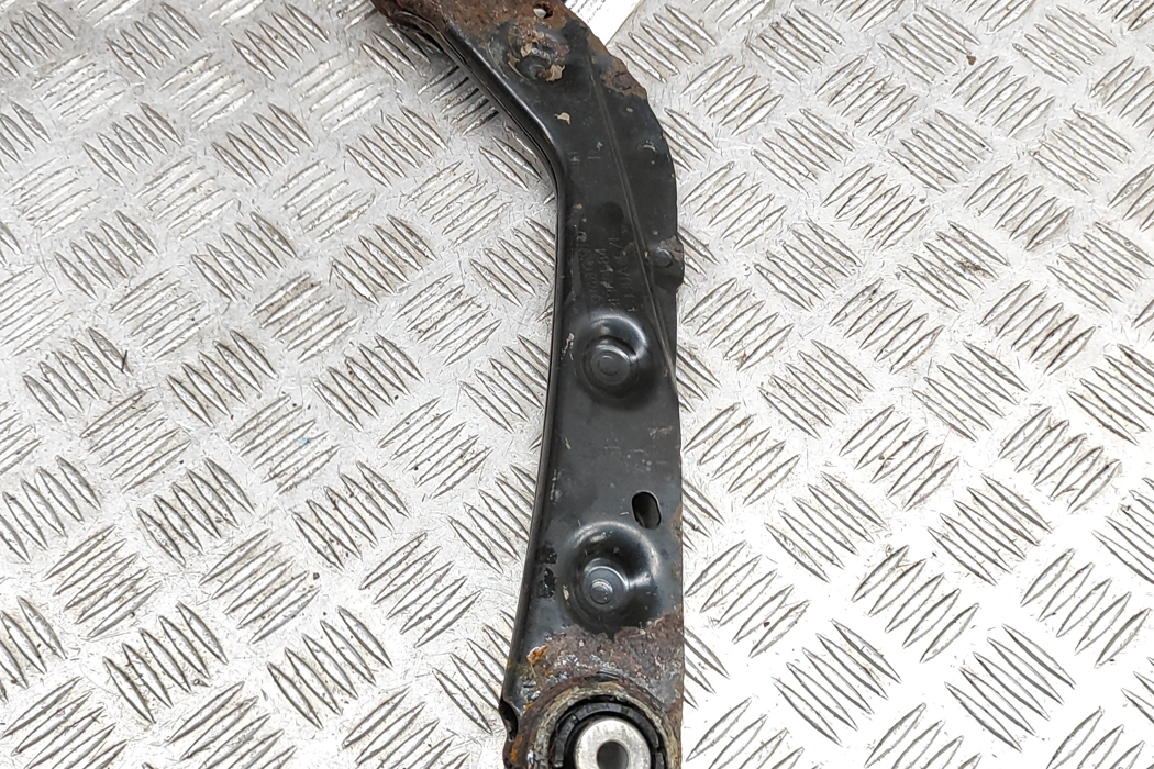 VOLVO XC60 2 generation (2017-2024) Rear Left Arm 31360584 28597956
