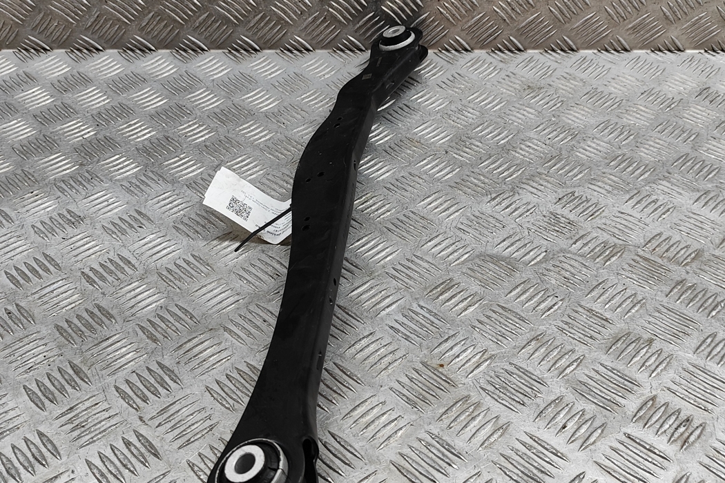 BMW 2 Series F44 (2019-2023) Aizmugurējā labā svira/ričags 6895885 29064747