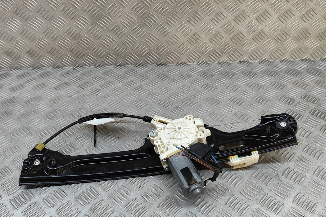 BMW X6 E71/E72 (2008-2012) Aizmugurējo labo durvju logu pacēlājs 7267692,7197304 30029012