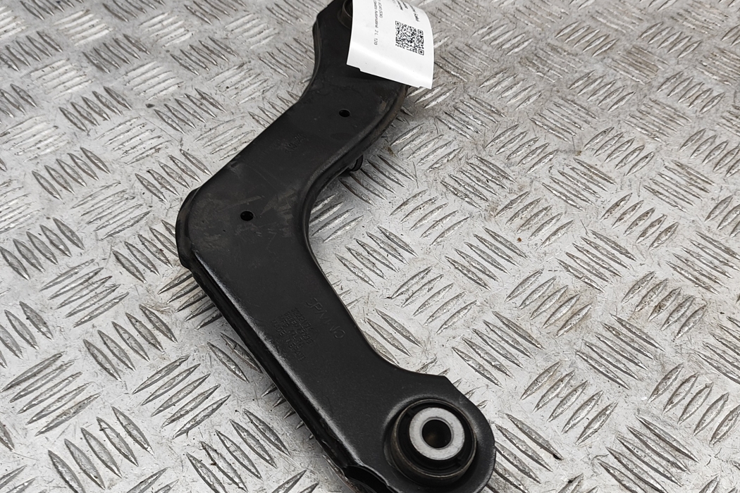VOLVO XC40 1 generation (2017-2024) Rear Right Arm 32221134 30054930