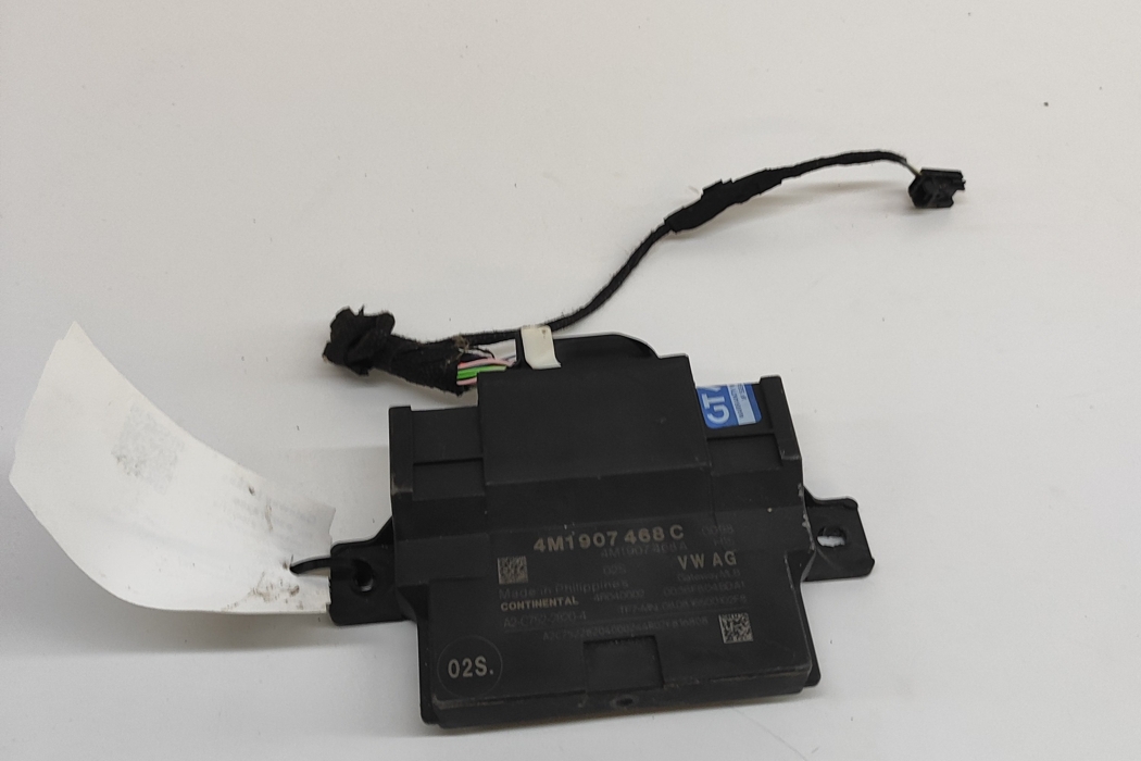 AUDI A4 B9/8W (2015-2024) Gateway блок 4M1907468C,4M1907468A 30378256