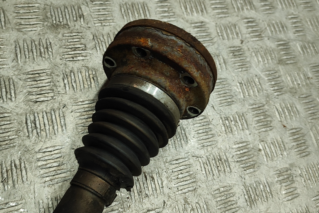 AUDI A6 C7/4G (2010-2020) Полуось задняя левая 8R0501203C 30395623