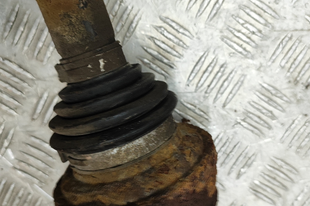 AUDI A6 C7/4G (2010-2020) Полуось задняя левая 8R0501203C 30395623