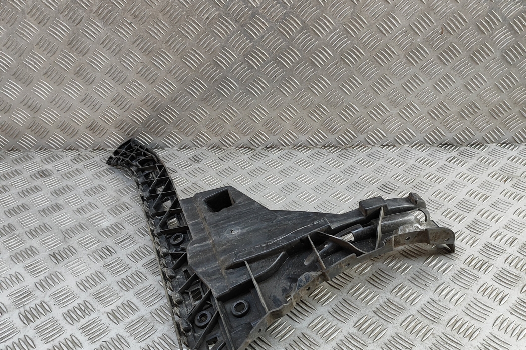 MERCEDES-BENZ E-Class W213/S213/C238/A238 (2016-2024) Rear Left Bumper Bracket A2138850163 30739581