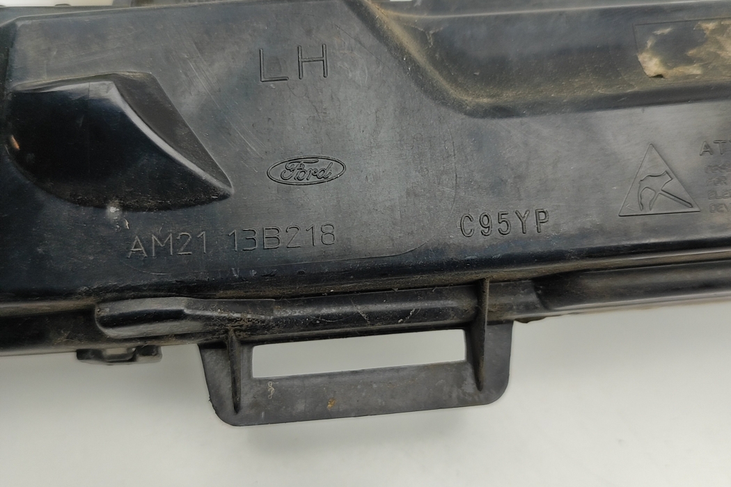 FORD S-Max 1 generation (2006-2015) Priekšējais kreisais papildu pagrieziena rādītājs AM21-13B218 30772058