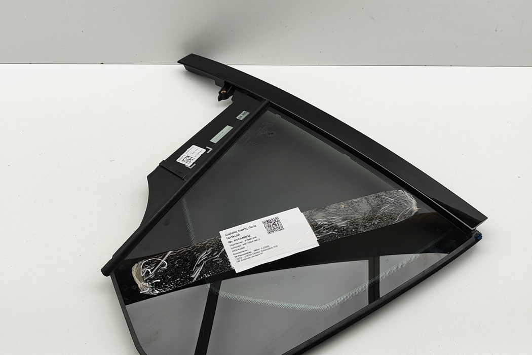 BMW 5 Series G60 (2023-2024) Rear door left-hand window 5A058C7 31548032