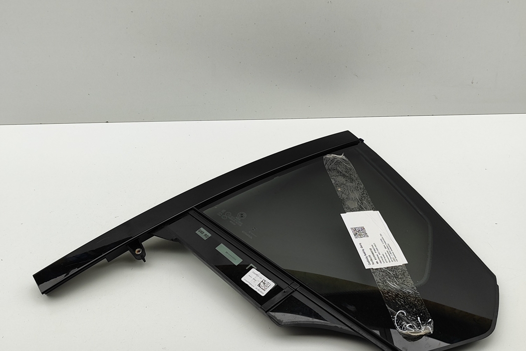 BMW 5 Series G60 (2023-2024) Rear door left-hand window 5A058C7 31548032