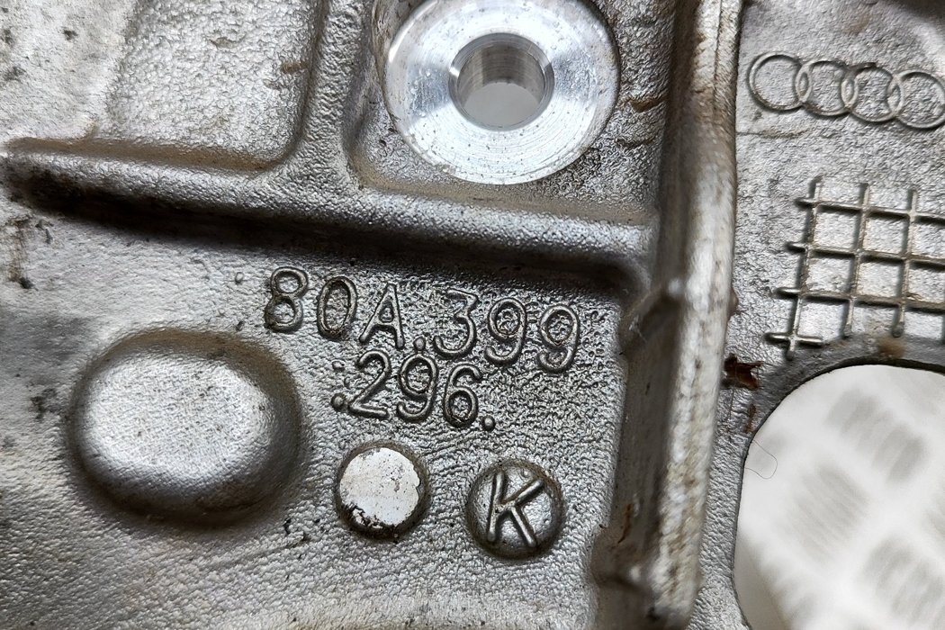 AUDI Q5 FY (2016-2024) Right side traverse ears 80A399296 31668161