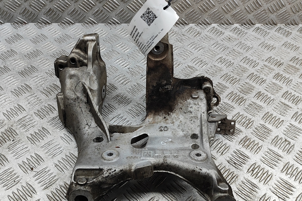 AUDI Q5 FY (2016-2024) Right side traverse ears 80A399296 31668161