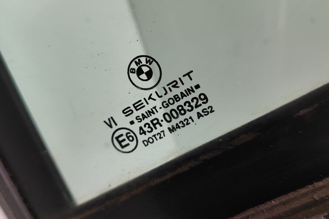 BMW 7 Series E38 (1994-2001) Rear door left-hand window 7038207 31964201
