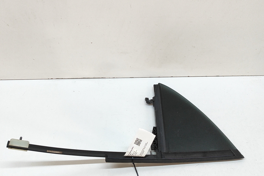 MERCEDES-BENZ CLA-Class C118 (2019-2023) Rear door left-hand window A1187300500 31985169