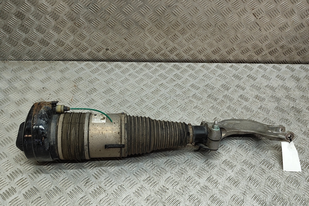 AUDI Q7 4M (2015-2024) Front Right Air Shock Absorber 4M0616039AC 32045272