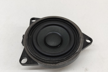VOLVO S90 2 generation (2016-2023) Aizmugurējo labo durvju skaļrunis 31489045 27795975