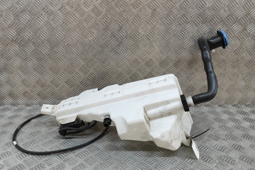VOLVO XC60 2 generation (2017-2024) Window Washer Tank 31699968,31699969,31416815 27840389