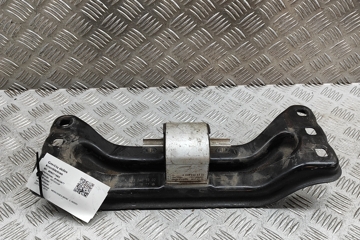 MERCEDES-BENZ C-Class W205/S205/C205 (2014-2023) Gearbox Support Mount Bracket A2132401302,A2052405300 29271963