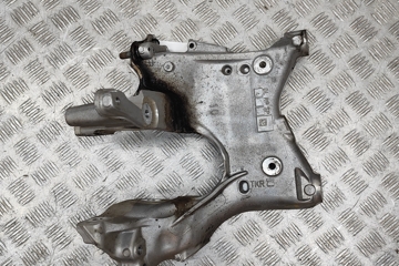 AUDI Q5 FY (2016-2024)  Правые боковые траверсы ушей 80A399296 29769701