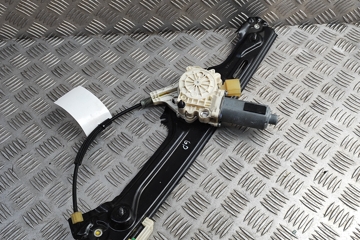 BMW X6 M E71/E72 (2009-2014) Aizmugurējo labo durvju logu pacēlājs 6967262,7197304 31318352