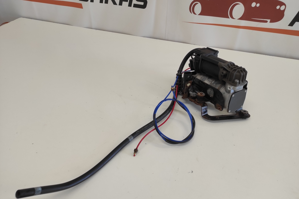BMW 5 Series G30/G31 (2016-2023) Suspension Compressor 4430210011,SCM765,51205 18279062
