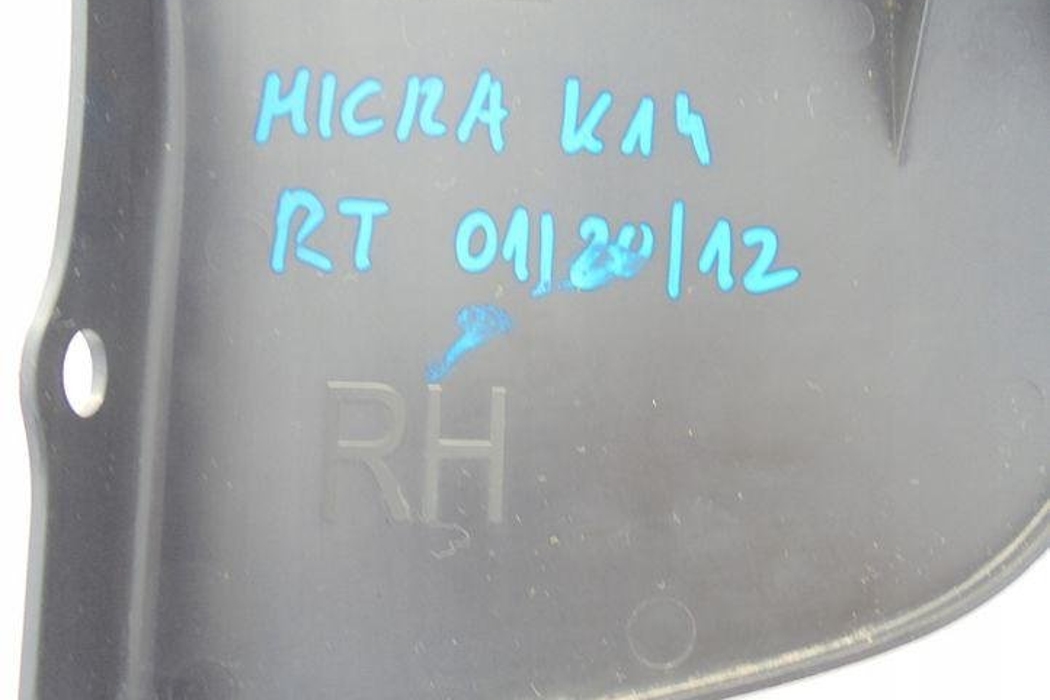 NISSAN Micra K14 (2017-2023) Aizmugurējā labā spārna moldings 788425FA0A 26052769